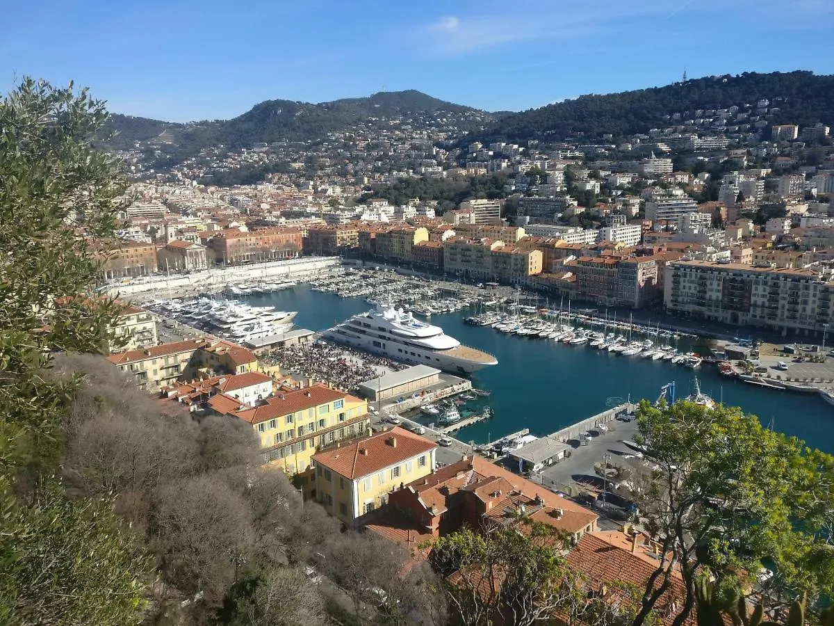 2 Bedroom Apartment Old Town Centre Nicea